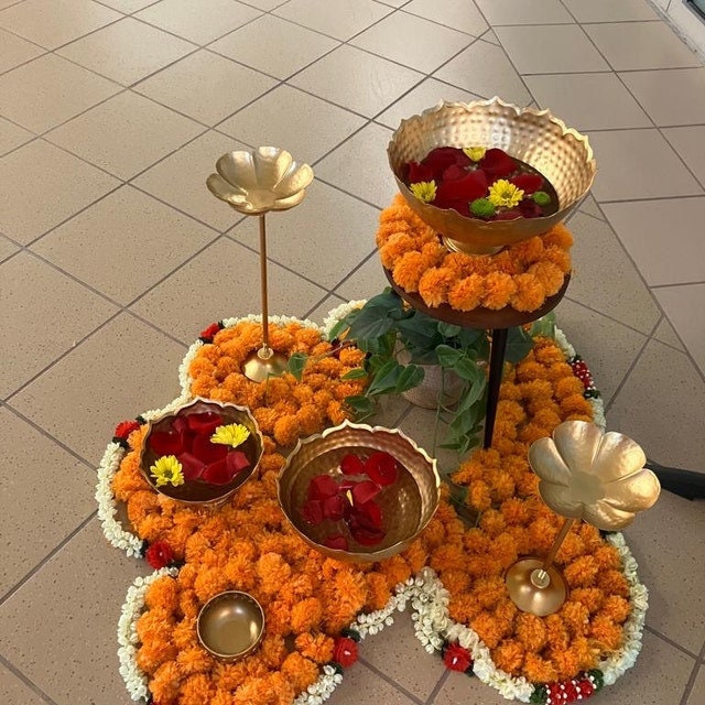 Iron Taj Urli bowl / Urli set/Christmas/Pooja/wedding Gift/CHRISTMAS/DIWALI GIFT/Home Decoration 9pc
