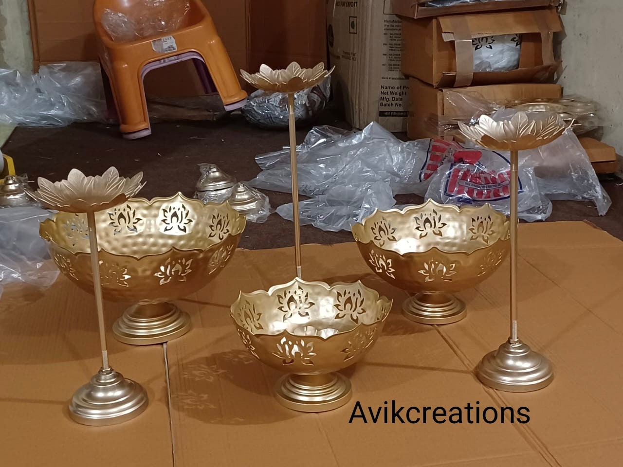 Iron Lotus cut Taj Urli| Urali | Urli bowl Set | Decorative Bowl | Pooja | Wedding |CHRISTMAS| DIWALI GIFT| Home Decor 9pc