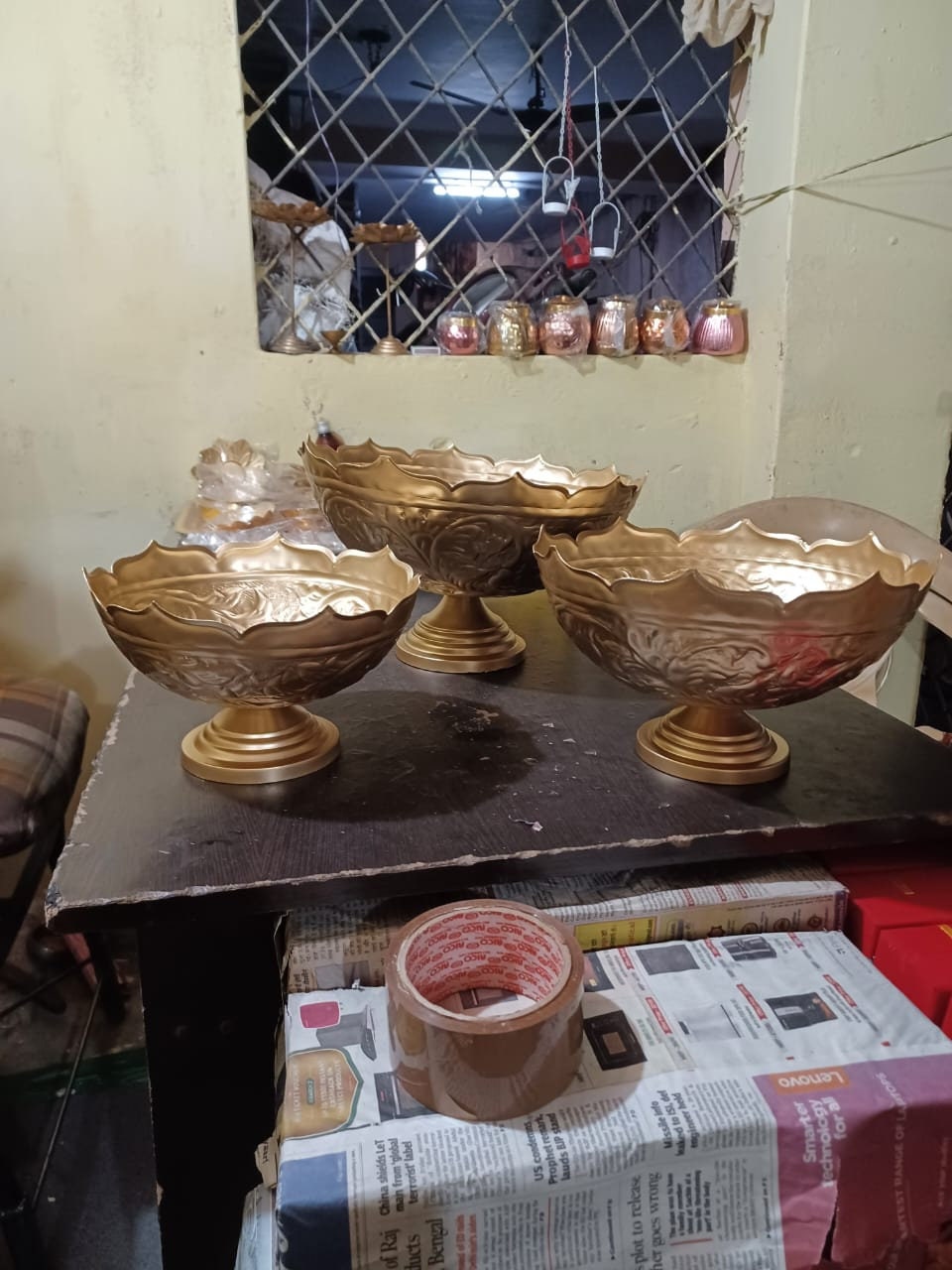 Iron Lotus cut Taj Urli| Urali | Urli bowl Set | Decorative Bowl | Pooja | Wedding |CHRISTMAS| DIWALI GIFT| Home Decor 9pc