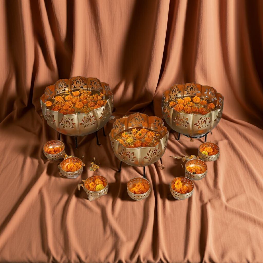 Iron Lotus Urli/Pot -Floating Flower/Candle Festive/Diwali/Wedding Decor Set of 13 Pieces: 14/12/10 with Stand,7 Votives/Bowl of 3.5 inch Festival/Wedding/Christmas Decoration, Golden