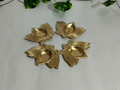 Lotus Iron Diya – 2.5x3.5 Inch Iron Oil Lamp for Puja & Diwali Decorations – Ideal for Festive Home Décor & Religious Ceremonies | Metal Tea Light Holder|Diwali wedding Decor