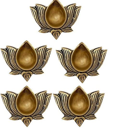 Lotus Iron Diya – 2.5x3.5 Inch Iron Oil Lamp for Puja & Diwali Decorations – Ideal for Festive Home Décor & Religious Ceremonies | Metal Tea Light Holder|Diwali wedding Decor