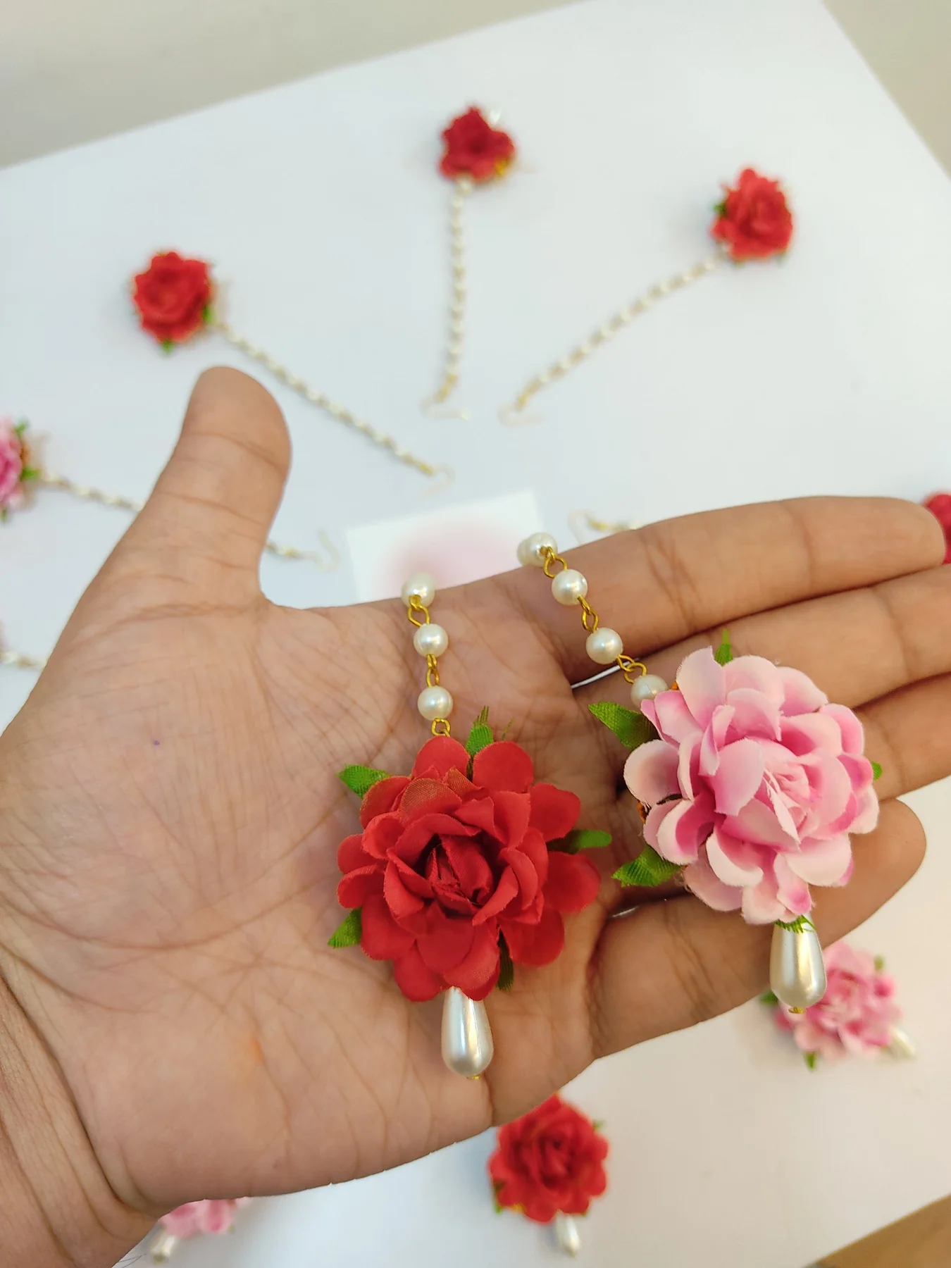 Wedding gift Bridal, Bridesmaid Multicolor Maang Tika Hand Made Artificial Flower Maang Tikka forehead jewel Haldi,Mehndi,Sangeet Night