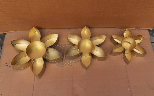 Iron FLOWER Urli | Candle holder| Festival |CHRISTMAS GIFT |Diwali |wedding Decor 3 Pieces SET:14/12/10