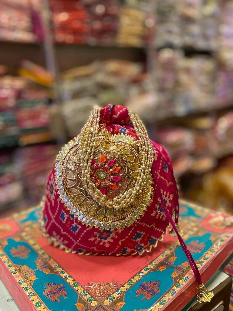 Lot of 100 Potli bags/Evening clutch/party/ festival mehendi/wedding function handbags/gota patch potli giveaways/ return gifts