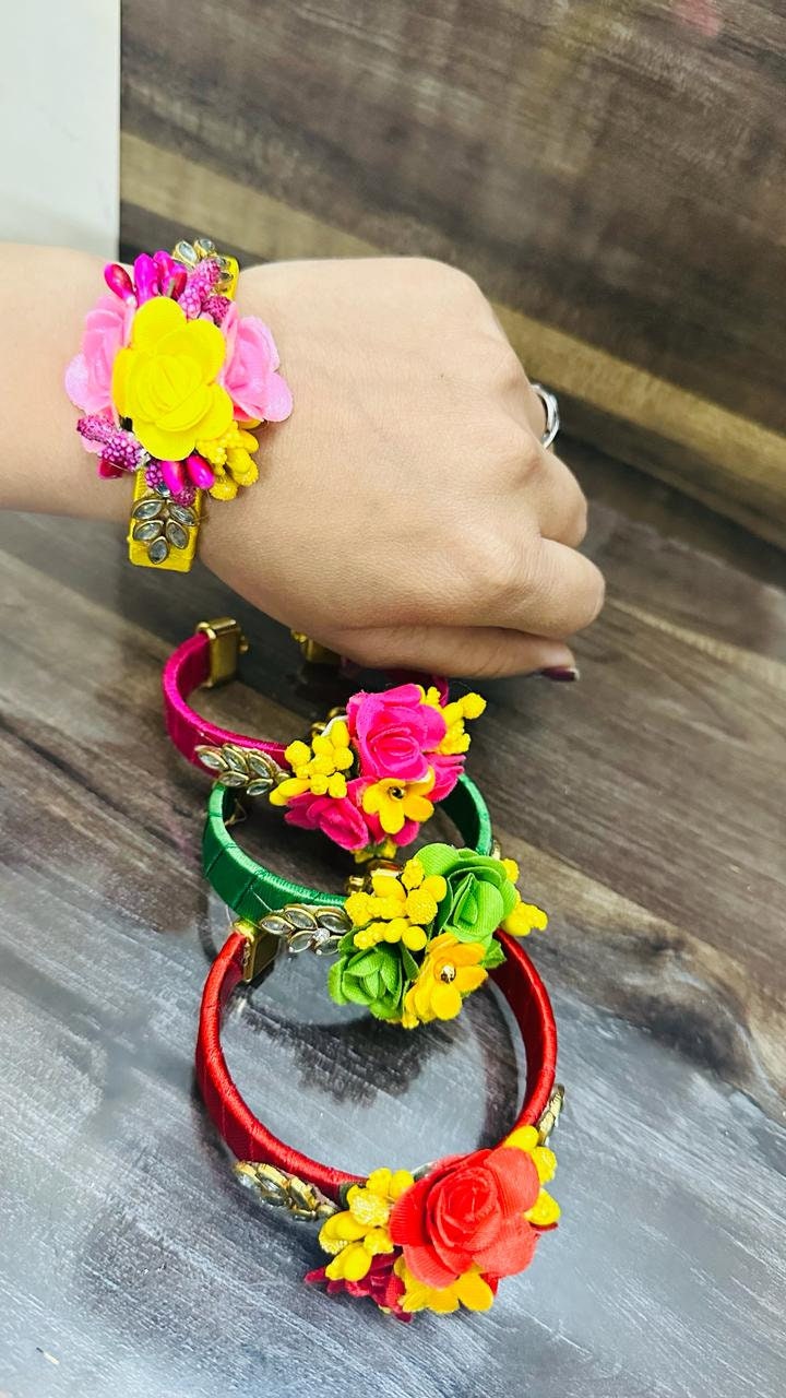 100 pcs flower bangles Women Bracelet/Sangeet Mehndi Indian Wedding bangles Mehendi/Wedding favours/give Away Bridal/Bridesmaid/Haldi/Gift